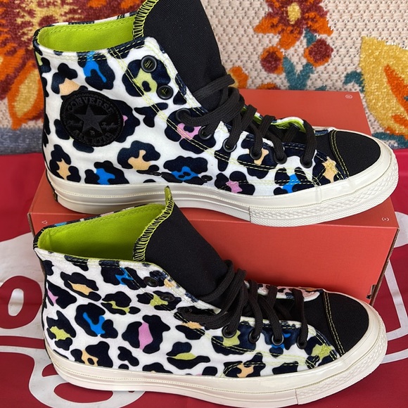 Converse 572369C
CHUCK TAYLOR ALL STAR 70 HI
EGRET/BLACK/LIME TWIST
WMNS snkrs - Picture 2 of 16